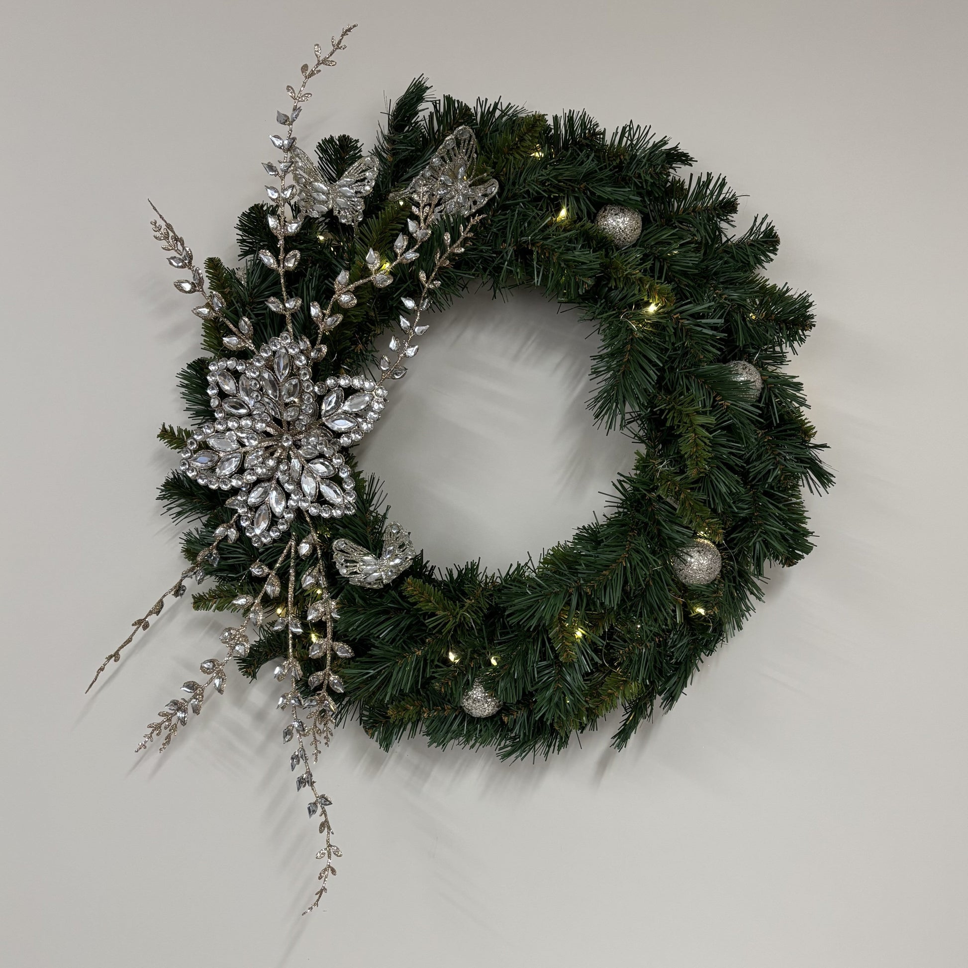 Crystal Splendour on Green Wreath - My Christmas
