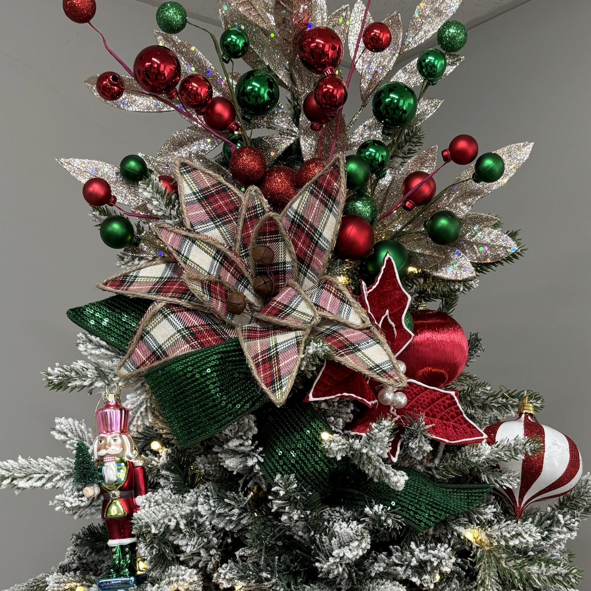 Red Ball Spray - My Christmas