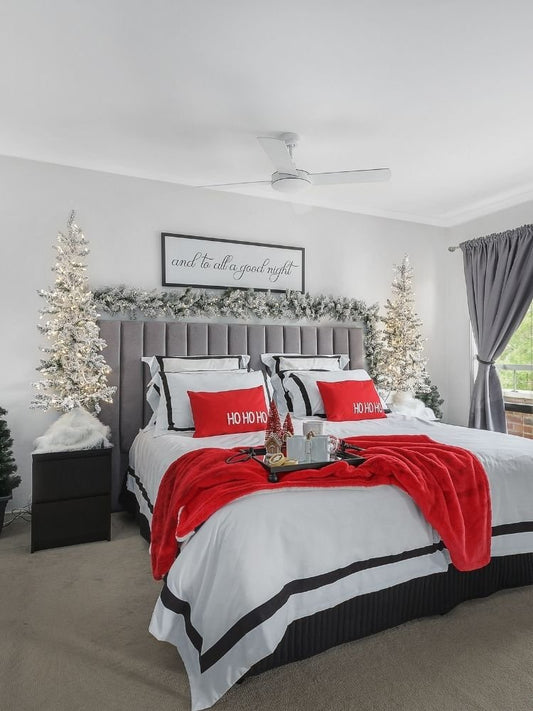 Lit flocked tree - My Christmas