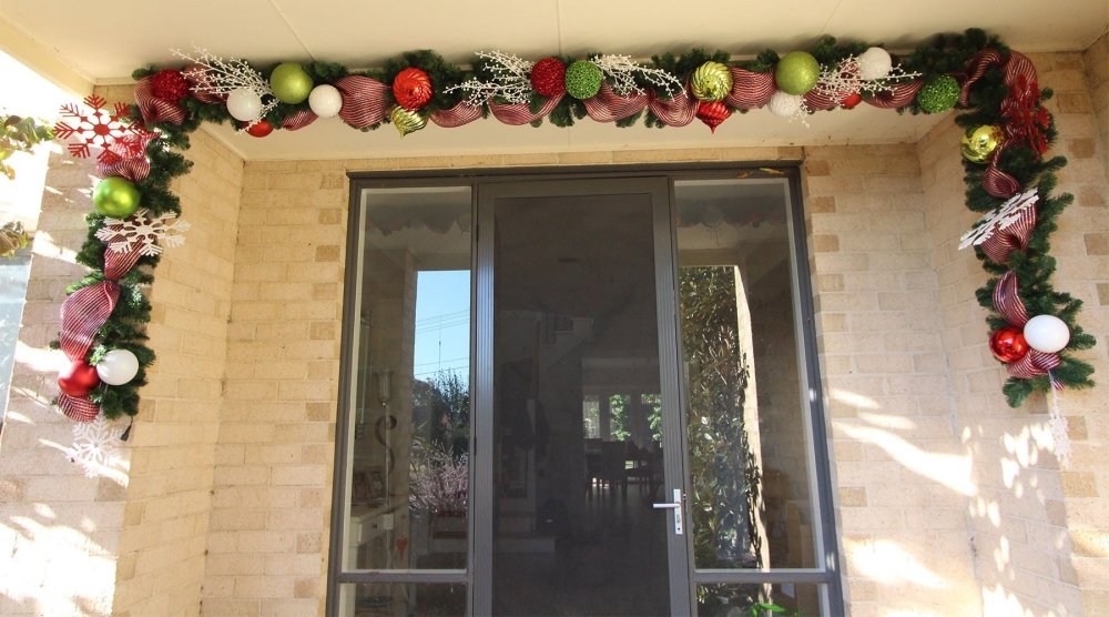 Christmas Garland for your Front Door - My Christmas