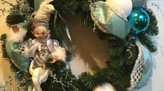 Decorating your Front Door for Christmas - My Christmas