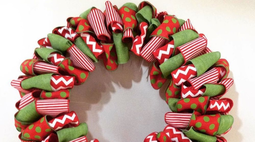 How to Make a Ribbon Wreath - My Christmas