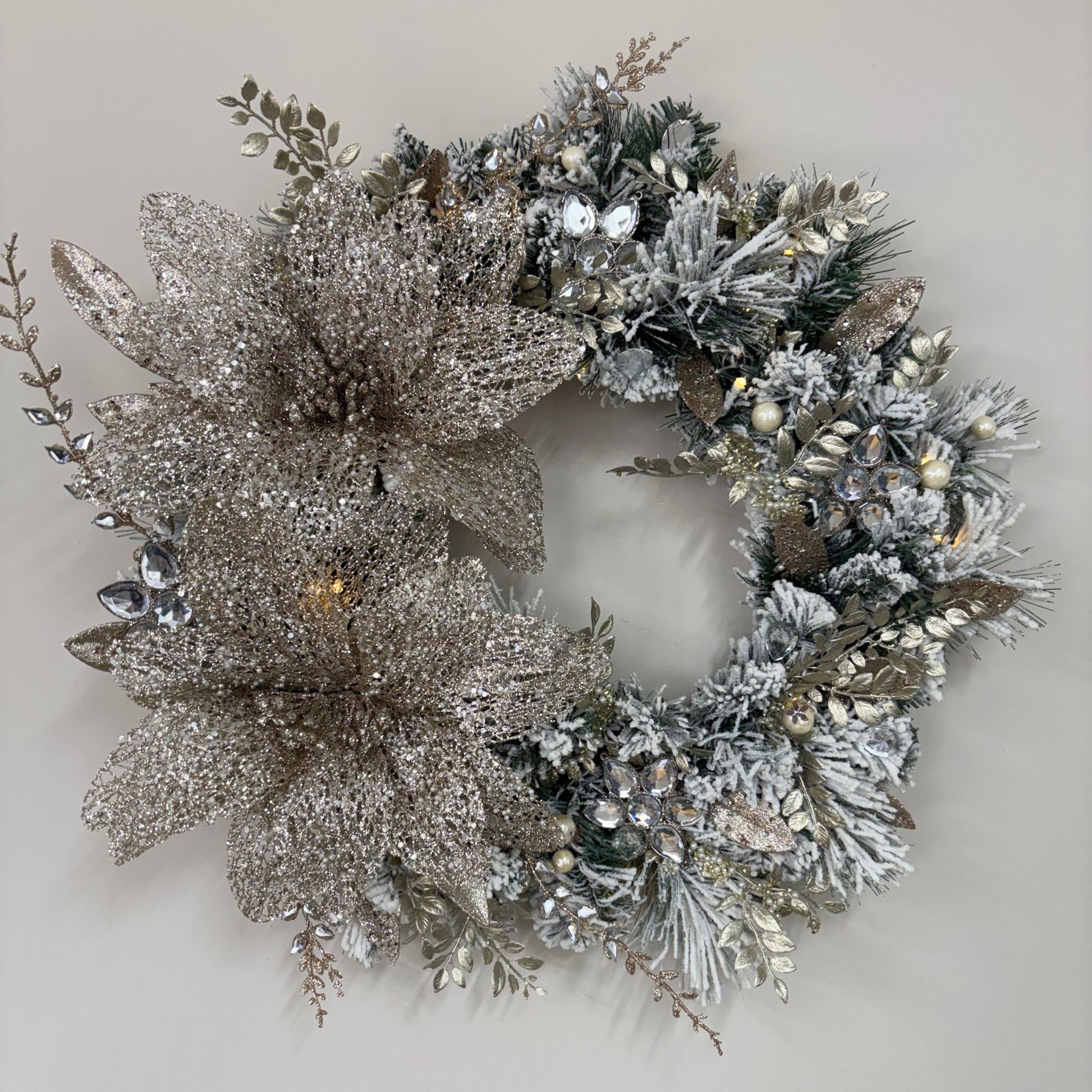 Champagne Splendour Flocked Wreath - 45cm