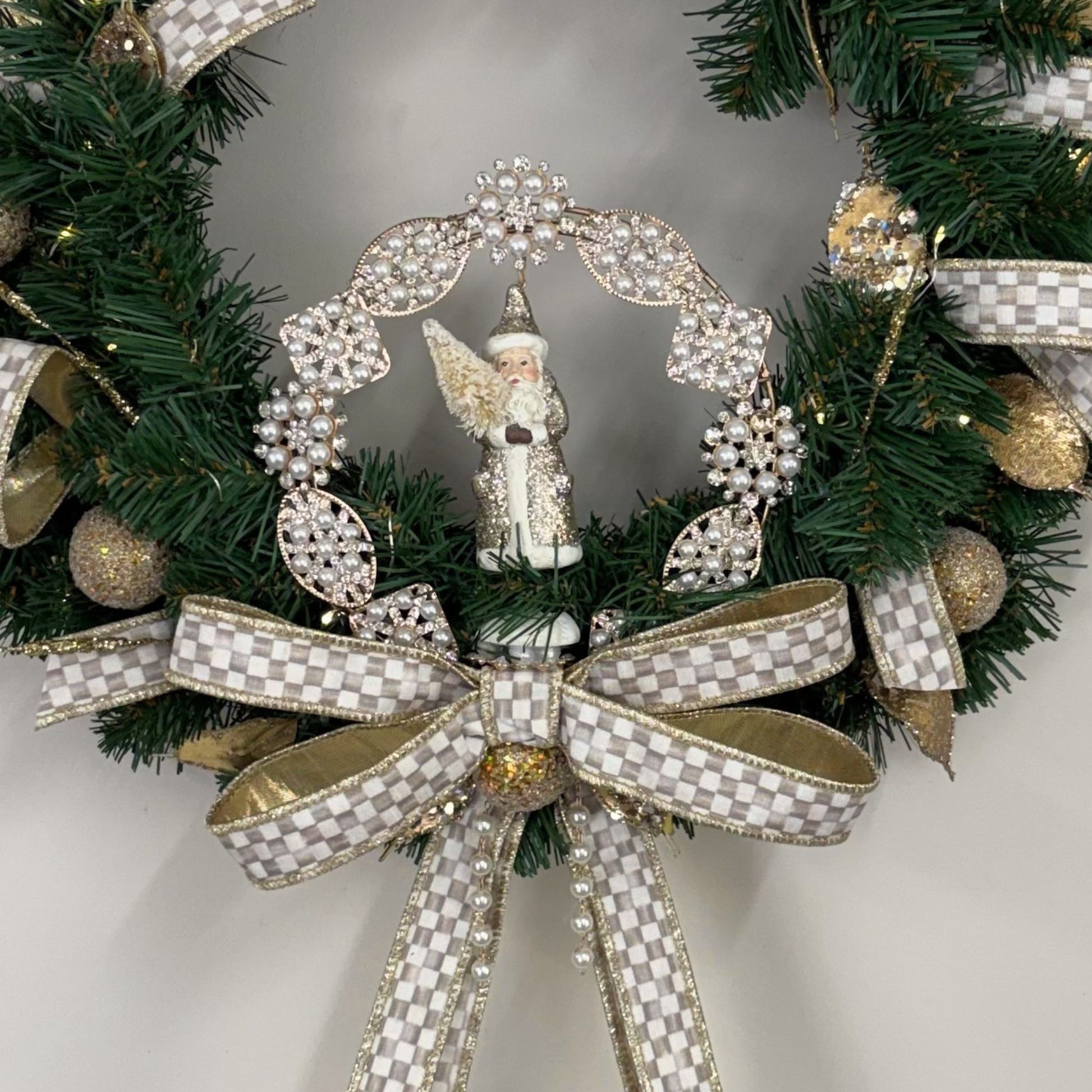 Golden Whispers Santa Wreath - 45cm