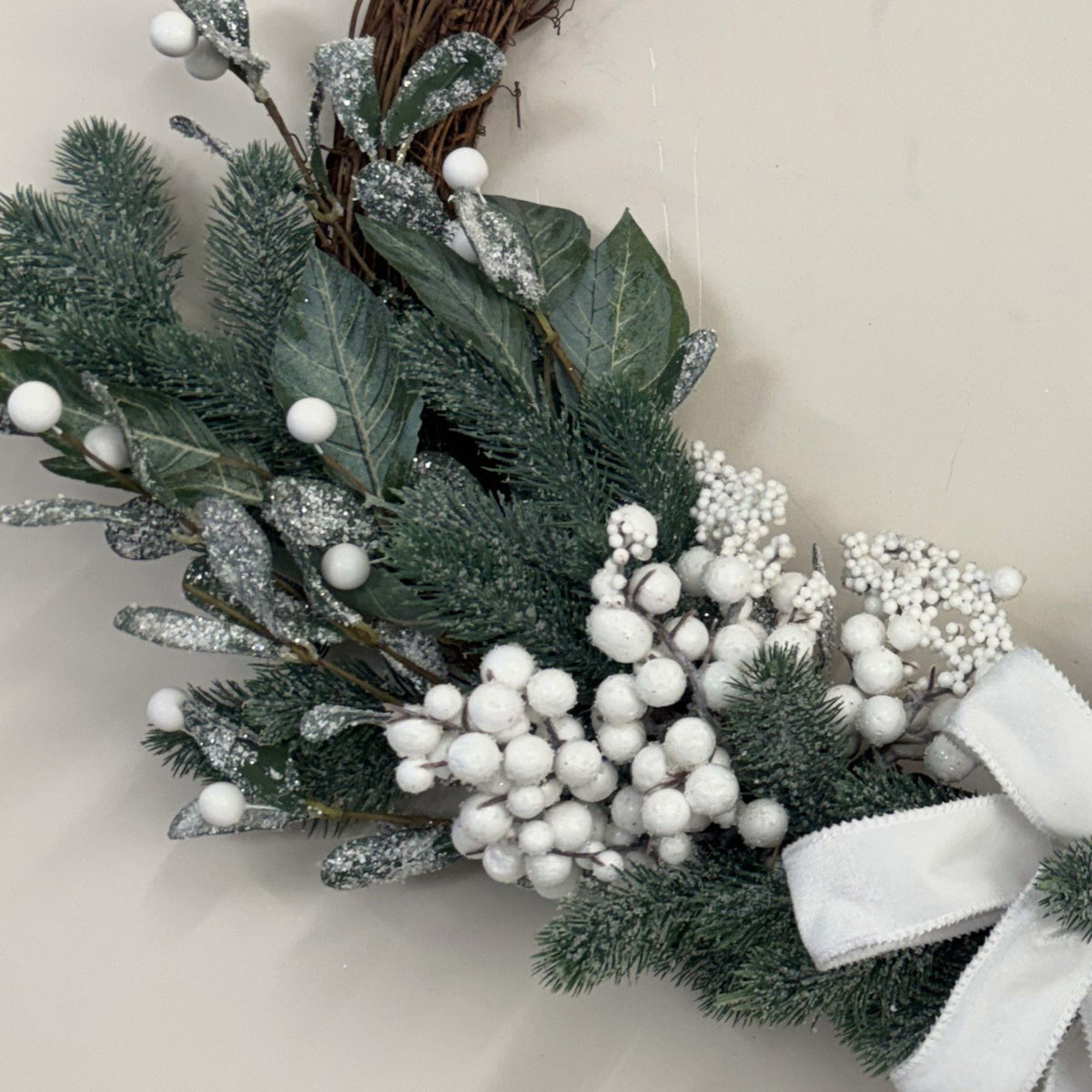 White Berry Vine Wreath - 50cm