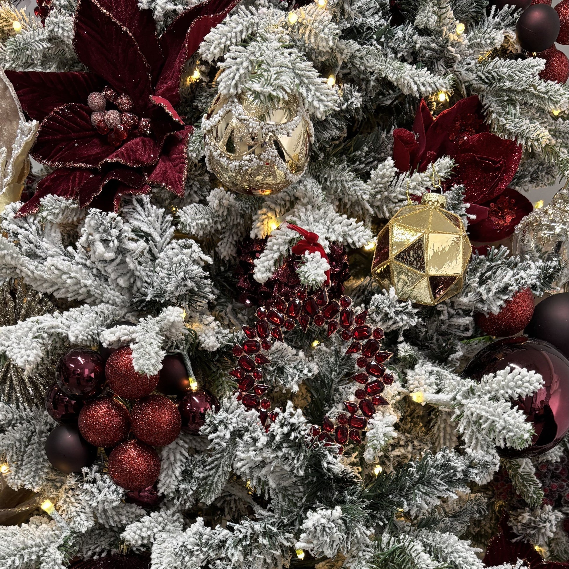 Burgundy Deluxe Magnolia - My Christmas