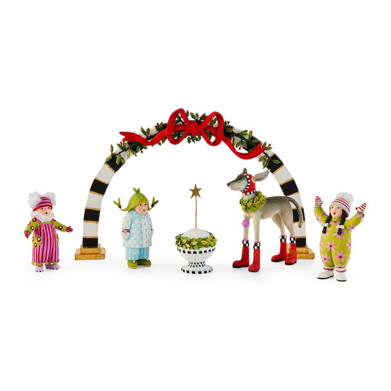 Carolers - 6 - Piece Introductory Set - My Christmas