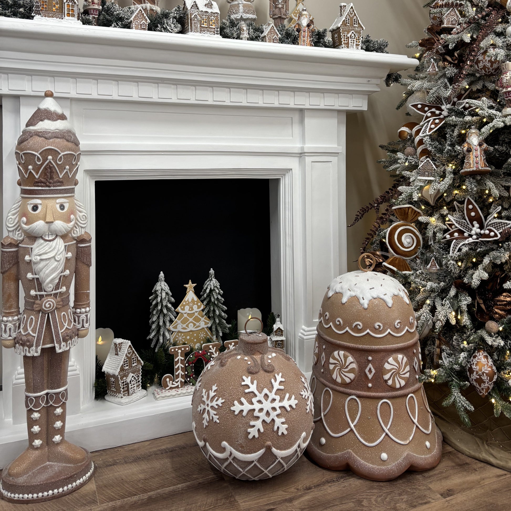 LED Piped Gingerbread Nutcracker - 109cm - My Christmas