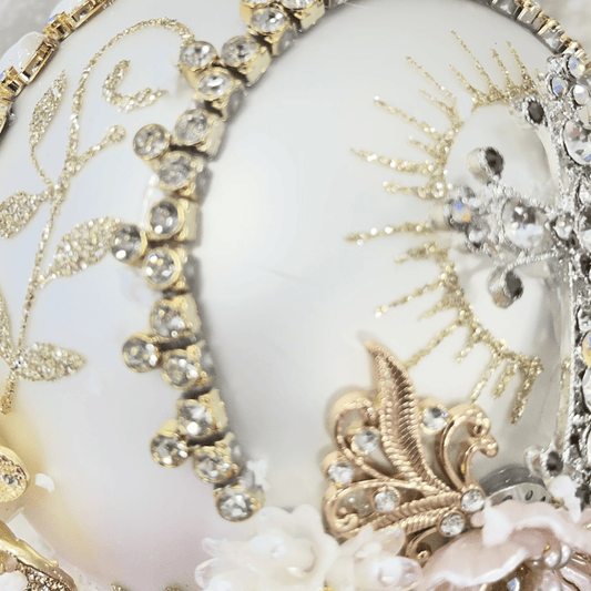 Mark Roberts - Crown Jewels White Hanging Ornament - Sample - My Christmas