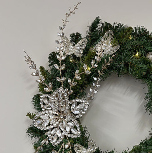 Crystal Splendour on Green Wreath
