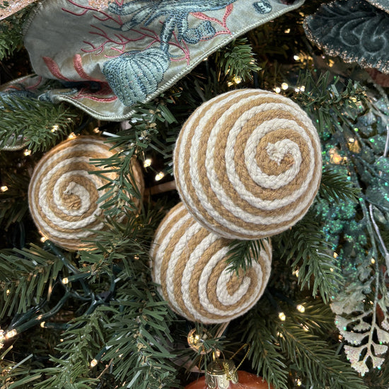 Rope Ball Spray - My Christmas