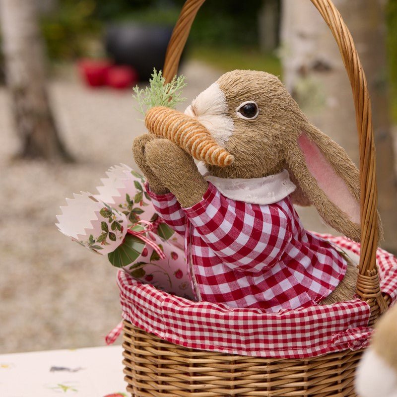 Strawberry Cottage Rabbit Kissing Carrot - My Christmas