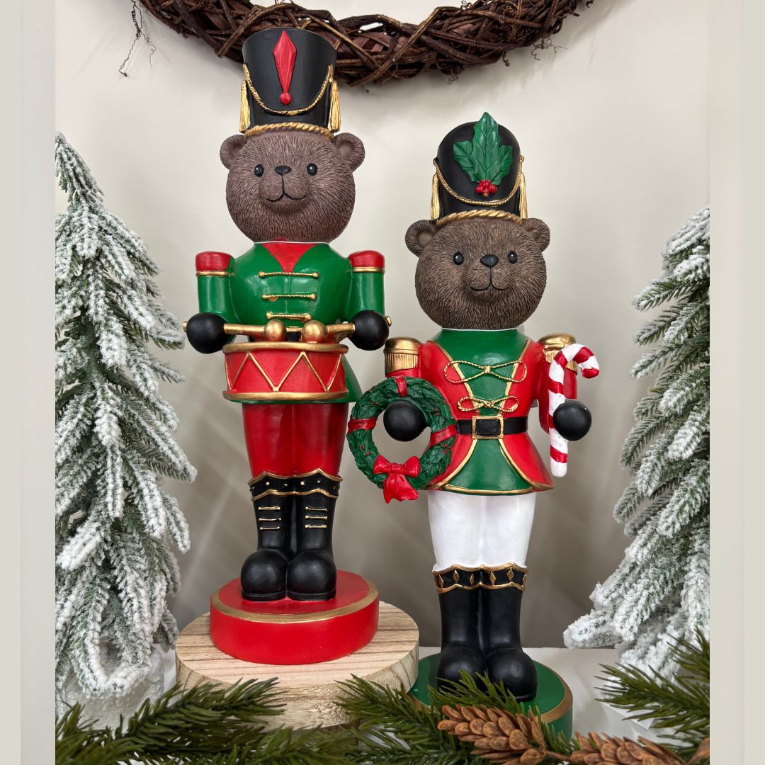 Traditional Bear Soldier with Wreath - My Christmas